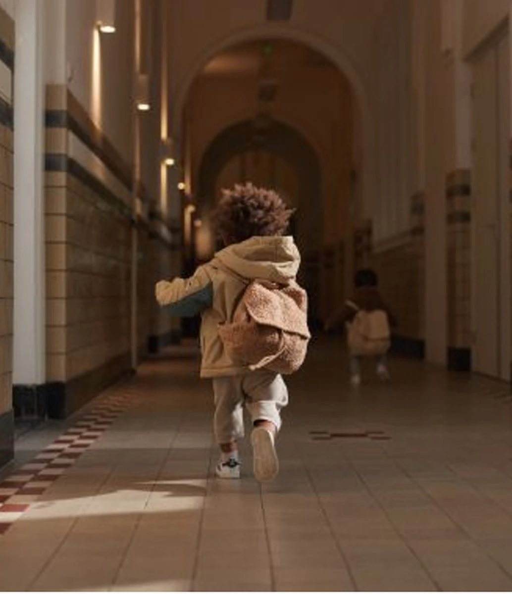 Jollein Rugtas Biscuit Met Naam | Teddy Rugzak Geborduurd Met Naam | Gepersonaliseerd Cadeau 6 Jollein Rugtas Biscuit Met Naam | Teddy Rugzak Geborduurd Met Naam | Gepersonaliseerd Cadeau - Afbeelding 6