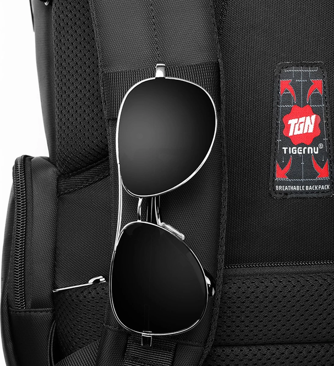 Tigernu Daily Laptop Rugzak 15,6 Inch – Rugtas - Dames En Heren – Spatwaterdicht – Anti Diefstal – 27 Liter - Zwart 12 Tigernu Daily Laptop Rugzak 15,6 Inch – Rugtas - Dames En Heren – Spatwaterdicht – Anti Diefstal – 27 Liter - Zwart - Afbeelding 12