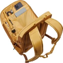 Thule EnRoute 23L - Backpack - Laptop Rugzak - Ochre/Golden -Schoolbenodigdheden 1198x1200 13