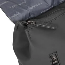 New Rebels® Daley - Rugtas - Zwart - Waterbestendig - 87 - 13L - 25x13x40cm - Rugzak / Backpack -Schoolbenodigdheden 1200x1200 1188