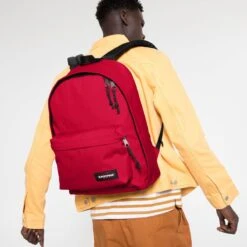 Eastpak OUT OF OFFICE Rugzak, 27 Liter, 13.3 Inch Laptopvak - Sailor Red 9 Eastpak OUT OF OFFICE Rugzak, 27 Liter, 13.3 Inch Laptopvak - Sailor Red -Schoolbenodigdheden 1200x1200 200