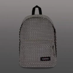 Eastpak OUT OF OFFICE Rugzak, 27 Liter, 13.3 Inch Laptopvak - Refleks Navy 24 Eastpak OUT OF OFFICE Rugzak, 27 Liter, 13.3 Inch Laptopvak - Refleks Navy -Schoolbenodigdheden 1200x1200 345