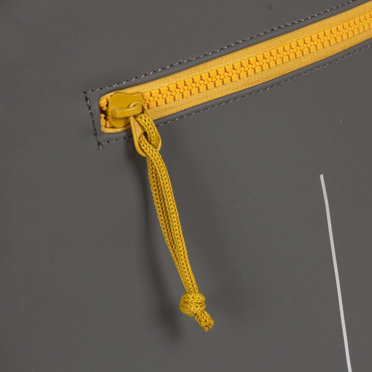 New Rebels® Tim - Rugtas - Geel - Waterafstotend - Roll-top - 15.6151413121087.9 - 30x12x43cm - Rugzak / Backpack 6 New Rebels® Tim - Rugtas - Geel - Waterafstotend - Roll-top - 15.6151413121087.9 - 30x12x43cm - Rugzak / Backpack - Afbeelding 6