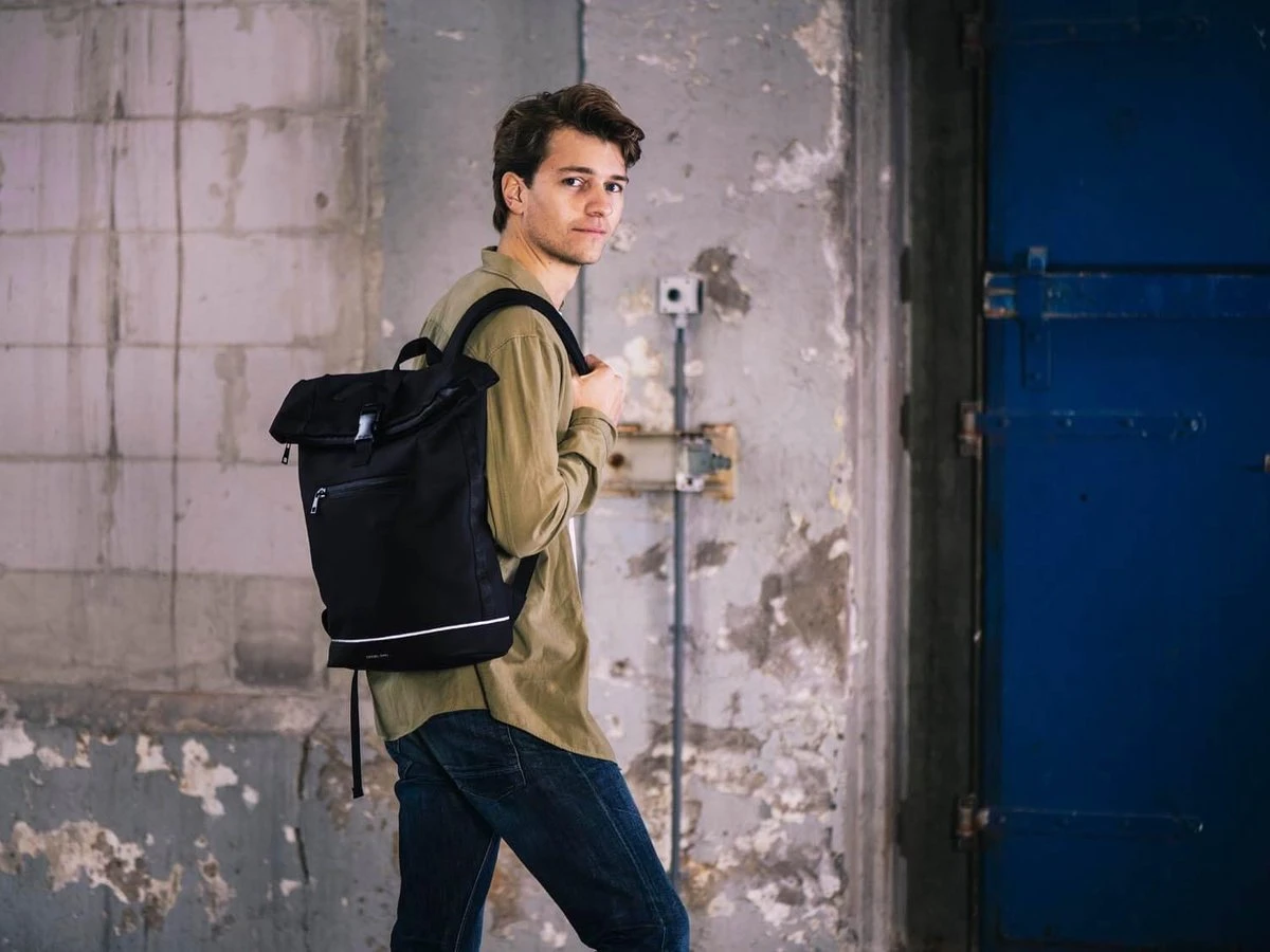 Daniel Ray Highlands Rolltop Laptop Rugzak Waterproof - 15,6 Inch - Rood 6 Daniel Ray Highlands Rolltop Laptop Rugzak Waterproof - 15,6 Inch - Rood - Afbeelding 6