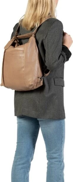 Burkely Just Jolie Dames Rugtas Hobo - Taupe 10 Burkely Just Jolie Dames Rugtas Hobo - Taupe -Schoolbenodigdheden 480x1200 1