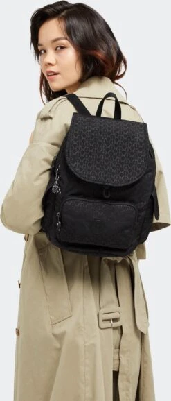 Kipling CITY PACK S Rugzak, 13 Liter - Signature Emb 13 Kipling CITY PACK S Rugzak, 13 Liter - Signature Emb -Schoolbenodigdheden 513x1200 1