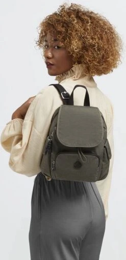Kipling CITY PACK MINI Rugzak, 9 Liter - Green Moss 16 Kipling CITY PACK MINI Rugzak, 9 Liter - Green Moss -Schoolbenodigdheden 584x1200
