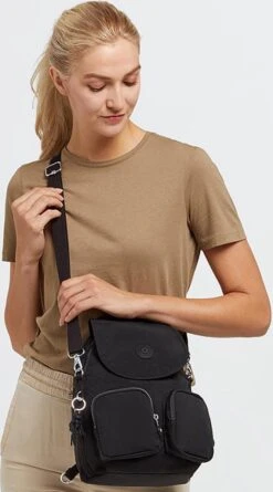 Kipling FIREFLY UP Rugzak, 7.5 Liter - Black Noir -Schoolbenodigdheden 666x1200 2