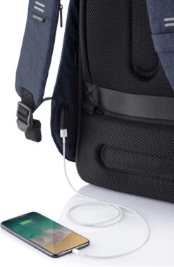XD Design Bobby Hero Small - Anti-Diefstal Rugzak 11.5 Liter -Navy 30 XD Design Bobby Hero Small - Anti-Diefstal Rugzak 11.5 Liter -Navy -Schoolbenodigdheden 782x1200