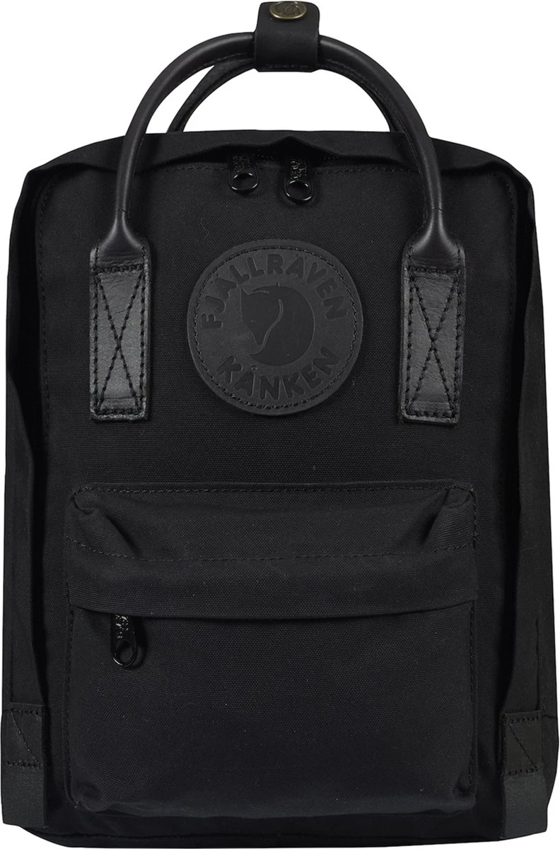 Fjallraven Fjällräven Kånken No. 2 Black Mini Unisex Rugzak - Black 1 Fjallraven Fjällräven Kånken No. 2 Black Mini Unisex Rugzak - Black