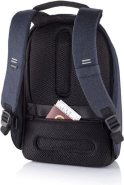 XD Design Bobby Hero Small - Anti-Diefstal Rugzak 11.5 Liter -Navy 27 XD Design Bobby Hero Small - Anti-Diefstal Rugzak 11.5 Liter -Navy -Schoolbenodigdheden 807x1200