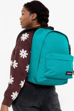 Eastpak Out Of Office Rugzak Arctic Aqua 10 Eastpak Out Of Office Rugzak Arctic Aqua -Schoolbenodigdheden 807x1200 4