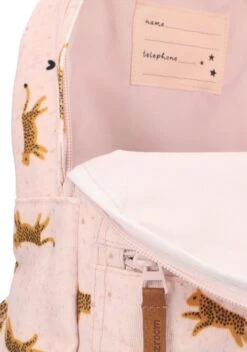 Kidzroom Hug Me - Rugzak - 2 T/m 6 Jaar - Roze - Luipaard -Schoolbenodigdheden 841x1200 14