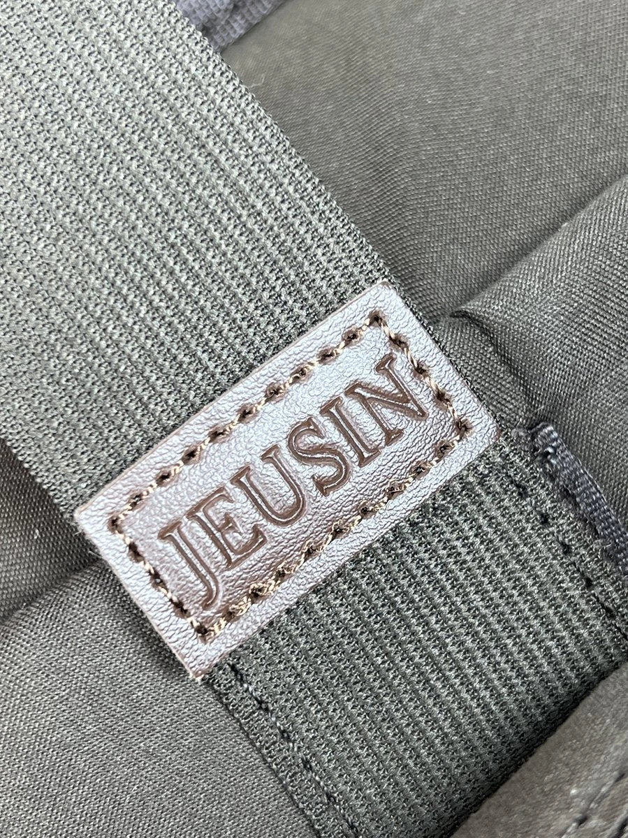 Jeusin® Multifunctionele Comfortabele Laptoptas 3-in-1 Rugtas - Schoudertas - Voor 17,3-inch Laptop Formaat - Bruin 7 Jeusin® Multifunctionele Comfortabele Laptoptas 3-in-1 Rugtas - Schoudertas - Voor 17,3-inch Laptop Formaat - Bruin - Afbeelding 7